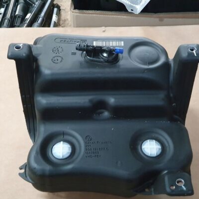 3Q0131877C VOLKSWAGEN Arteon ARTEON – PASSAT SUPERB ADBLUE TANKI KOMPLE OEM 3Q0131877C Oto Mavili